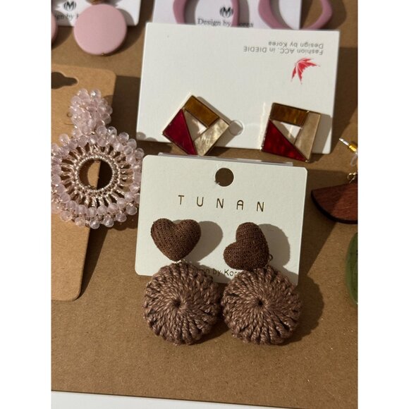 Beonon Earrings Set for Women 9 Pairs Dangle & Stud Earrings - Picture 5 of 7